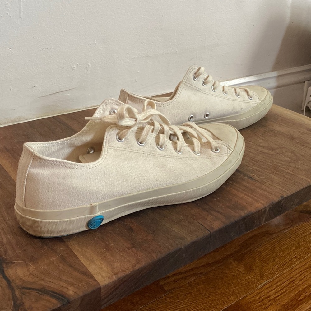 Shoes Like Pottery low top sneakers, men’s size 9